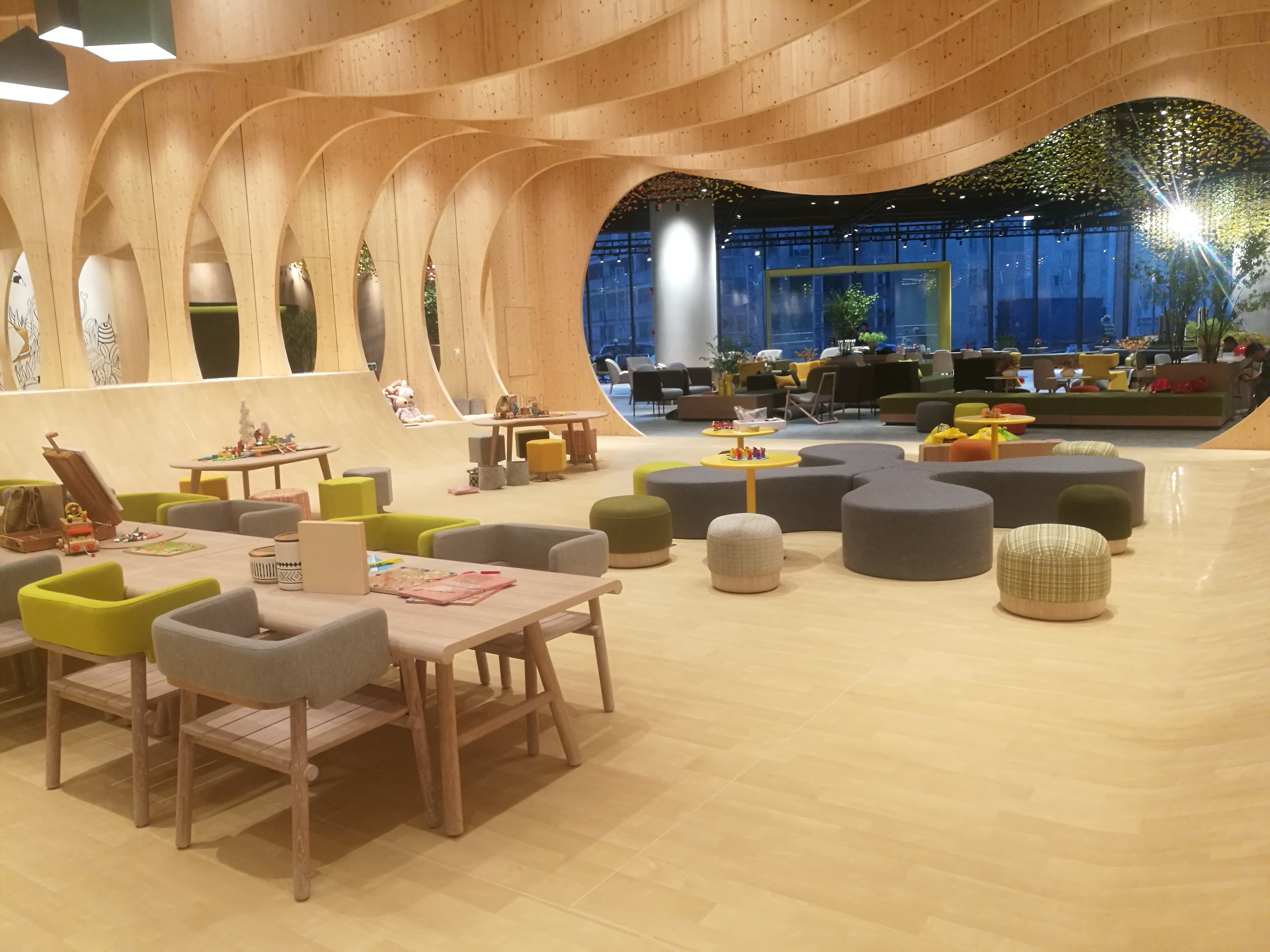 华体会(中国) - 坐具|餐椅|办公家具|设计师家具|阿姆斯椅