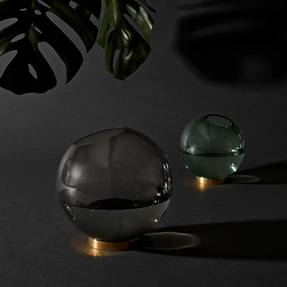 华体会(中国) - 附件|花器|办公家具|设计师家具|地球花瓶