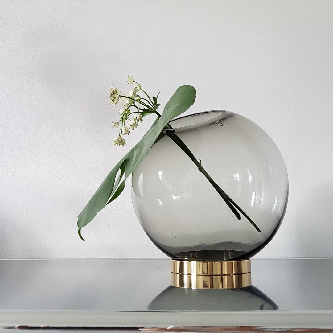 华体会(中国) - 附件|花器|办公家具|设计师家具|地球花瓶
