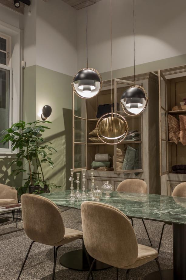 华体会(中国) - 坐具|餐椅|办公家具|设计师家具|甲壳虫餐椅