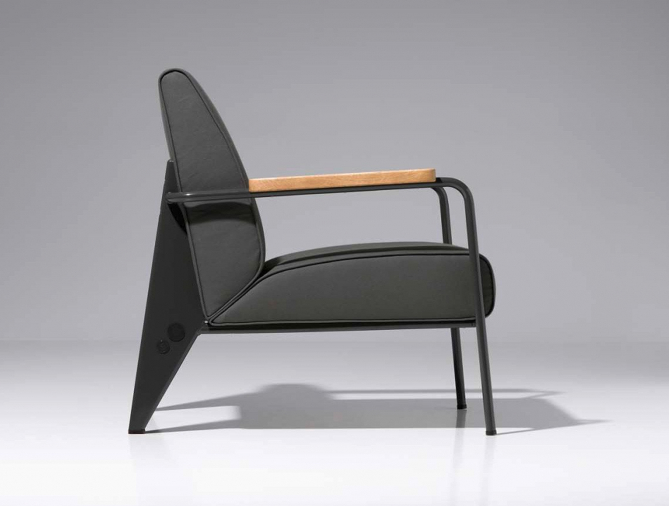 华体会(中国) - 坐具|休闲椅|办公家具|设计师家具|Fauteuil de Salon