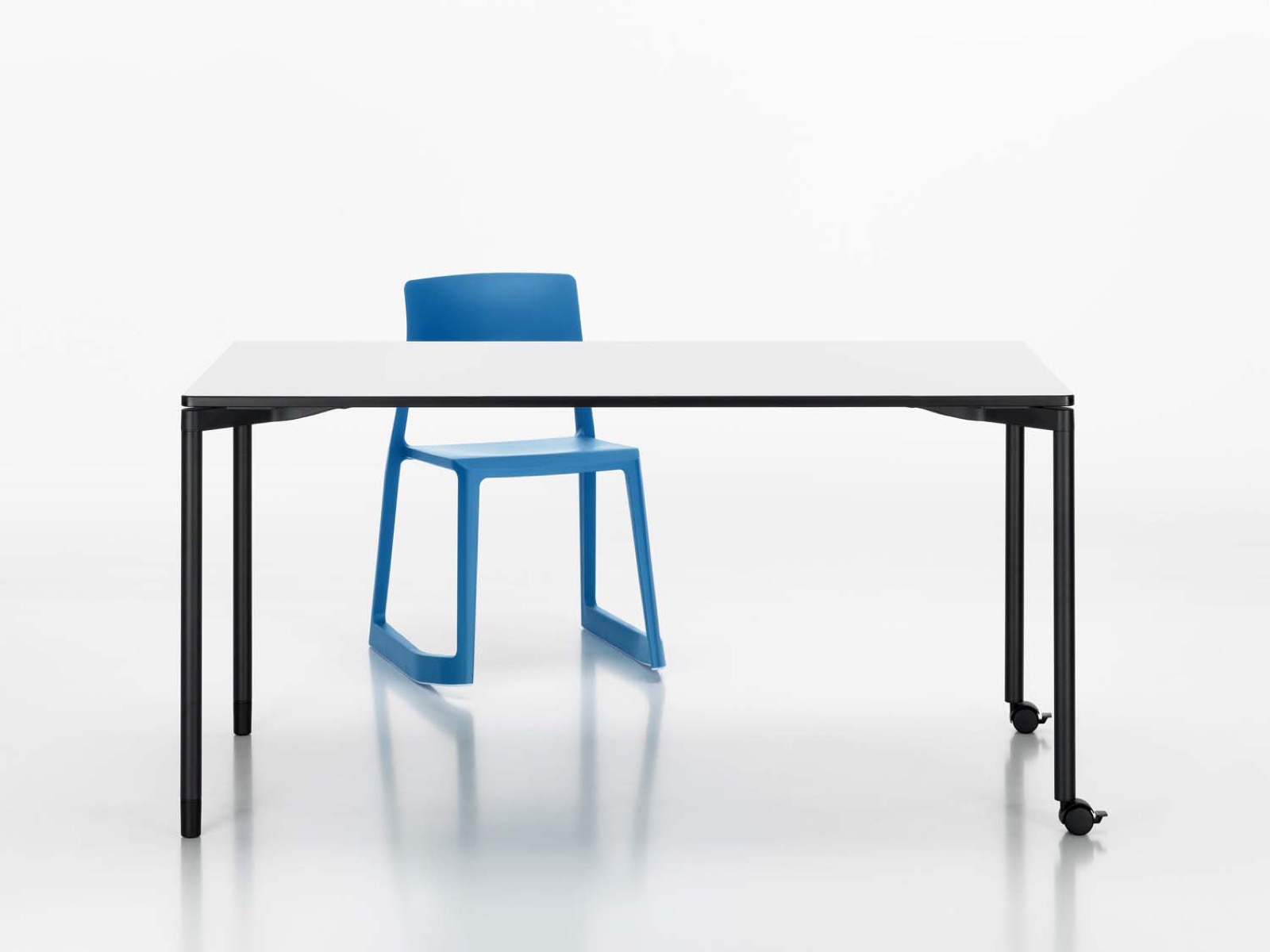 华体会(中国) - 坐具|餐椅|办公家具|设计师家具|Tip Ton 餐椅