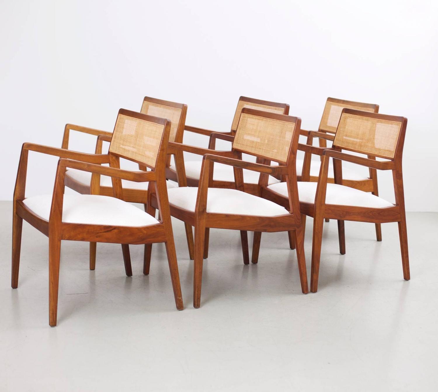 华体会(中国) - 坐具|餐椅|办公家具|设计师家具|risom 椅子