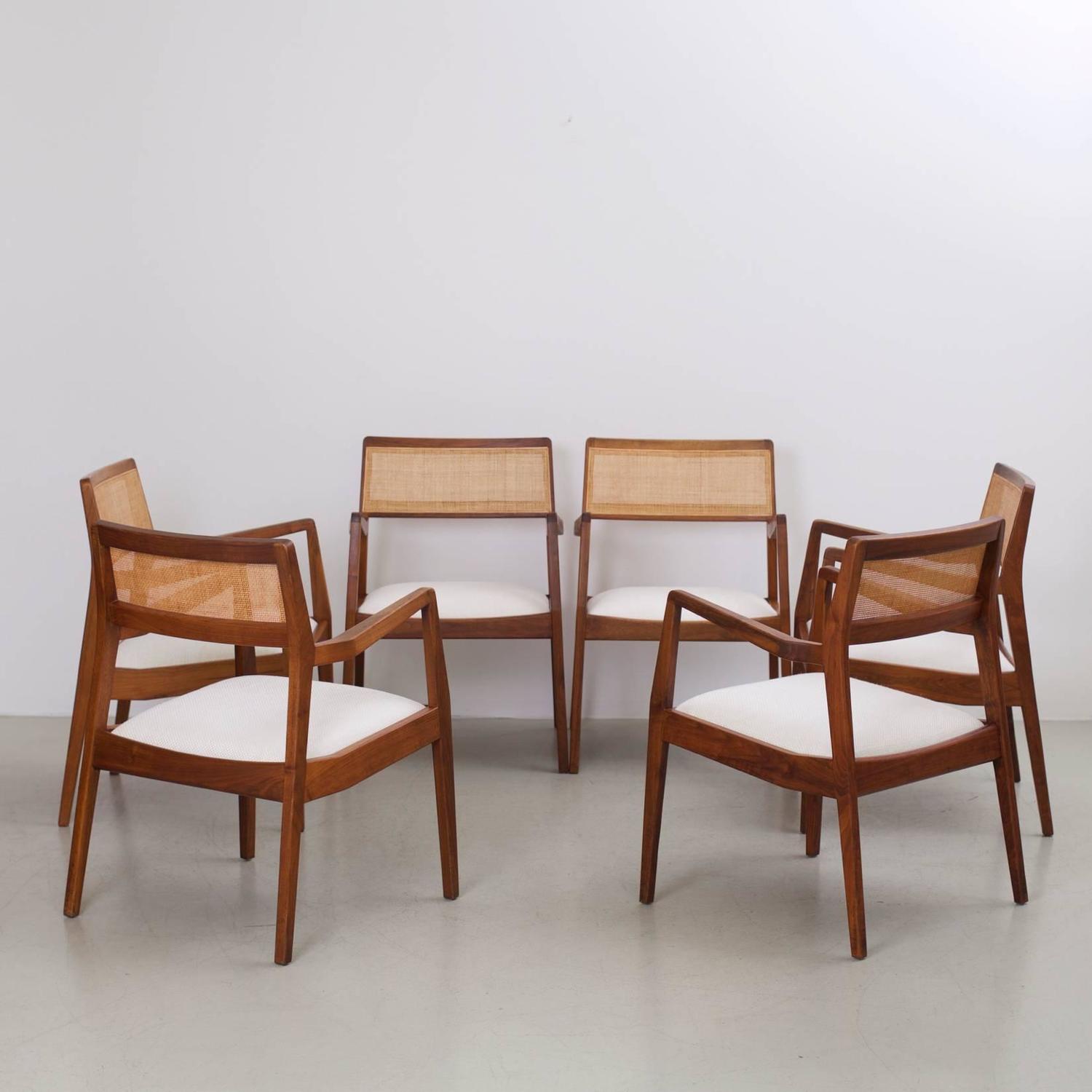华体会(中国) - 坐具|餐椅|办公家具|设计师家具|risom 椅子