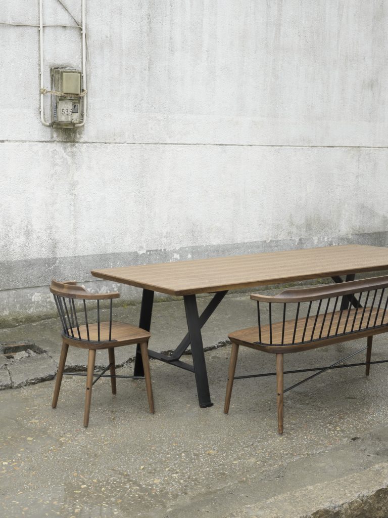 华体会(中国) - 桌几|餐桌|办公家具|设计师家具|exchange 餐桌