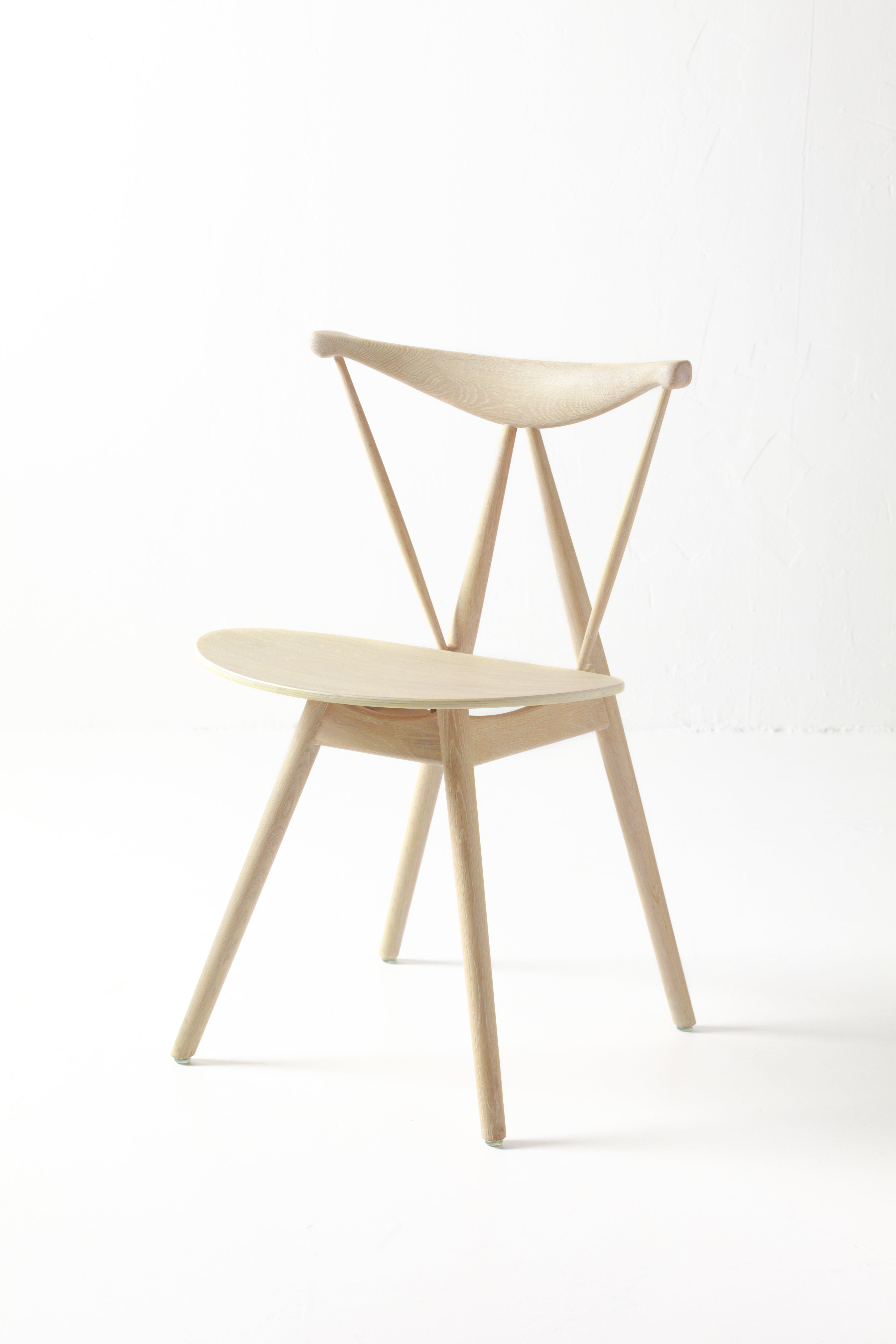 华体会(中国) - 坐具|餐椅|办公家具|设计师家具|Piano Chair