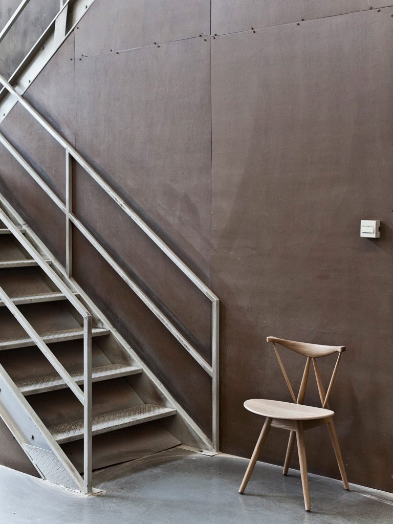 华体会(中国) - 坐具|餐椅|办公家具|设计师家具|Piano Chair