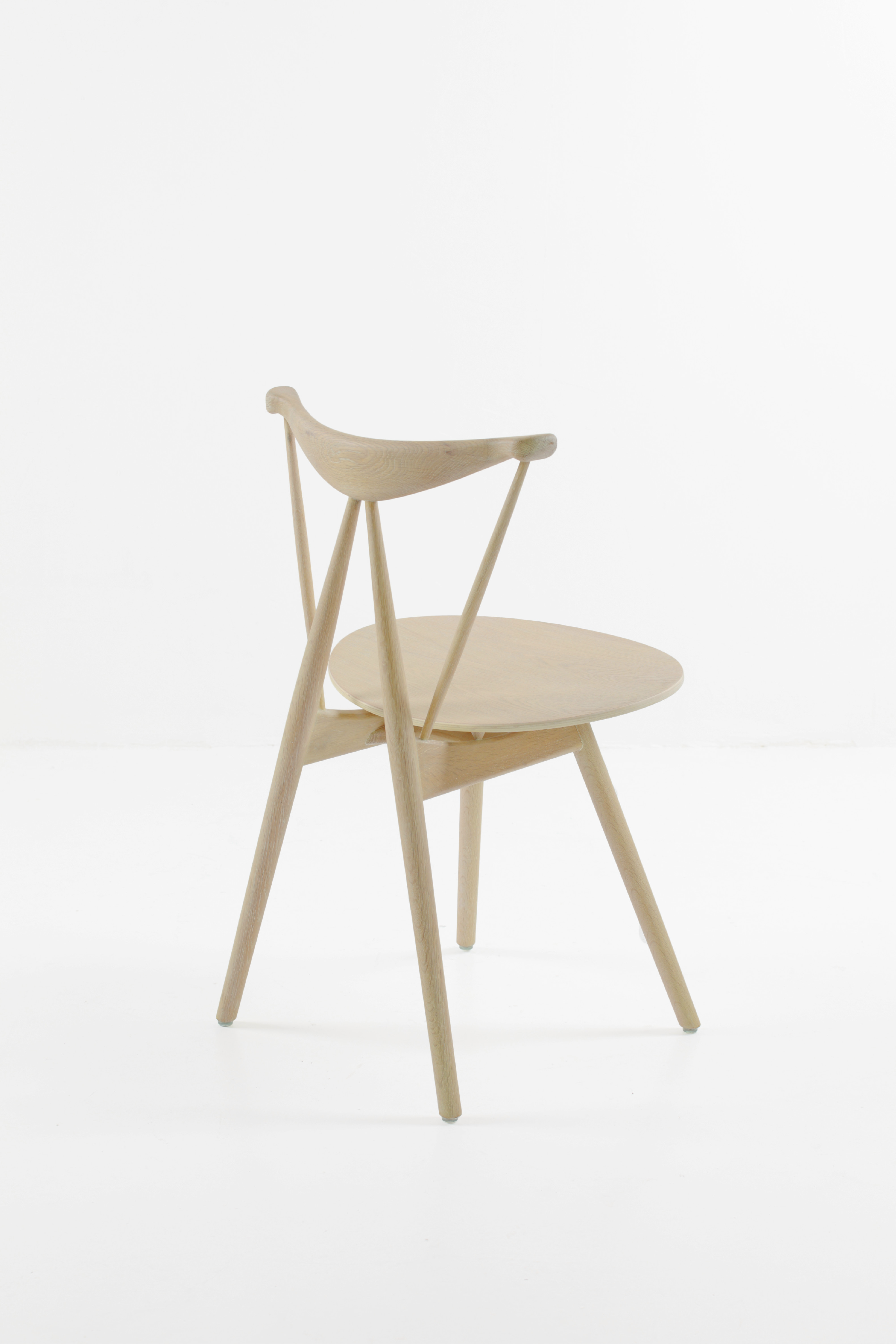 华体会(中国) - 坐具|餐椅|办公家具|设计师家具|Piano Chair