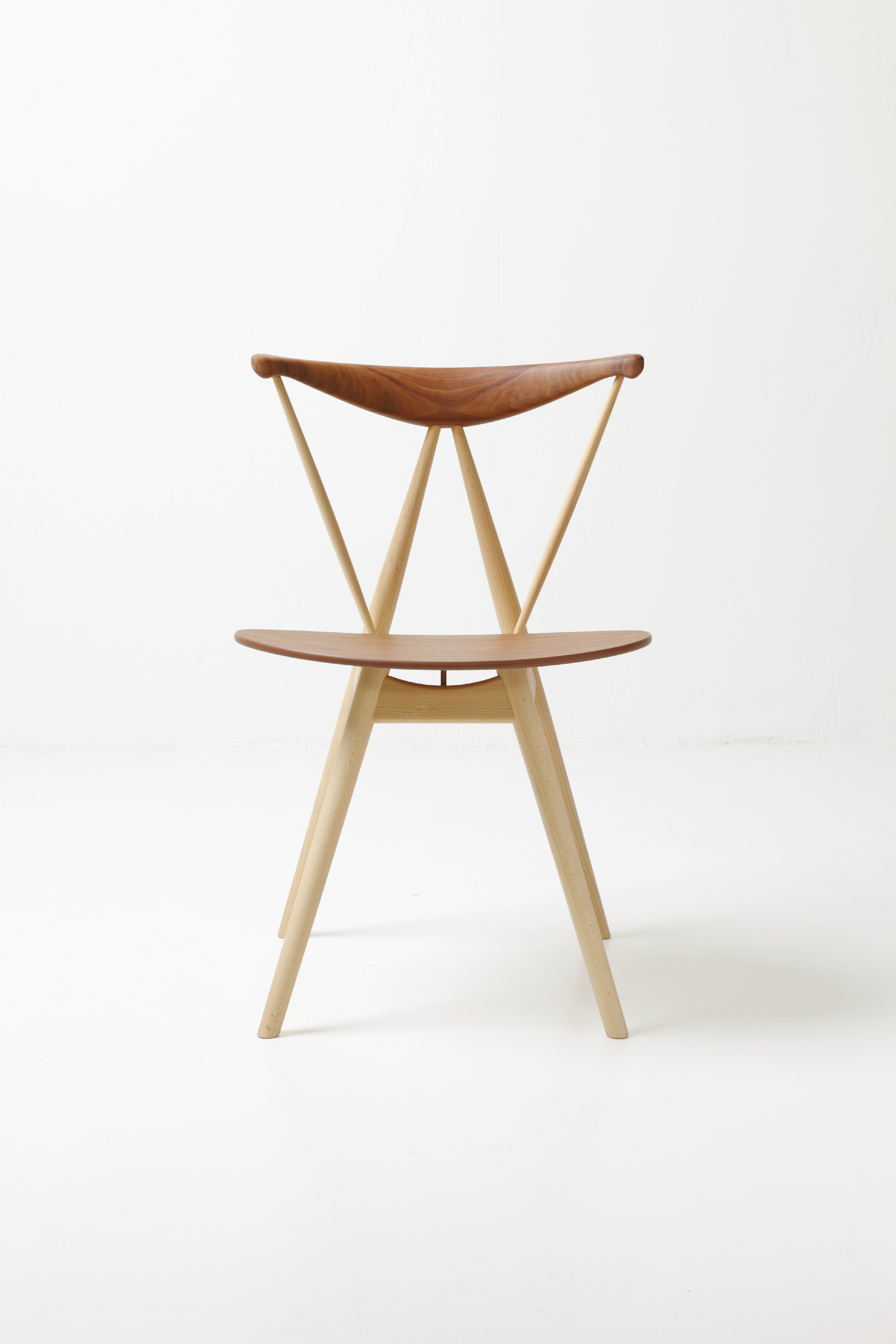 华体会(中国) - 坐具|餐椅|办公家具|设计师家具|Piano Chair