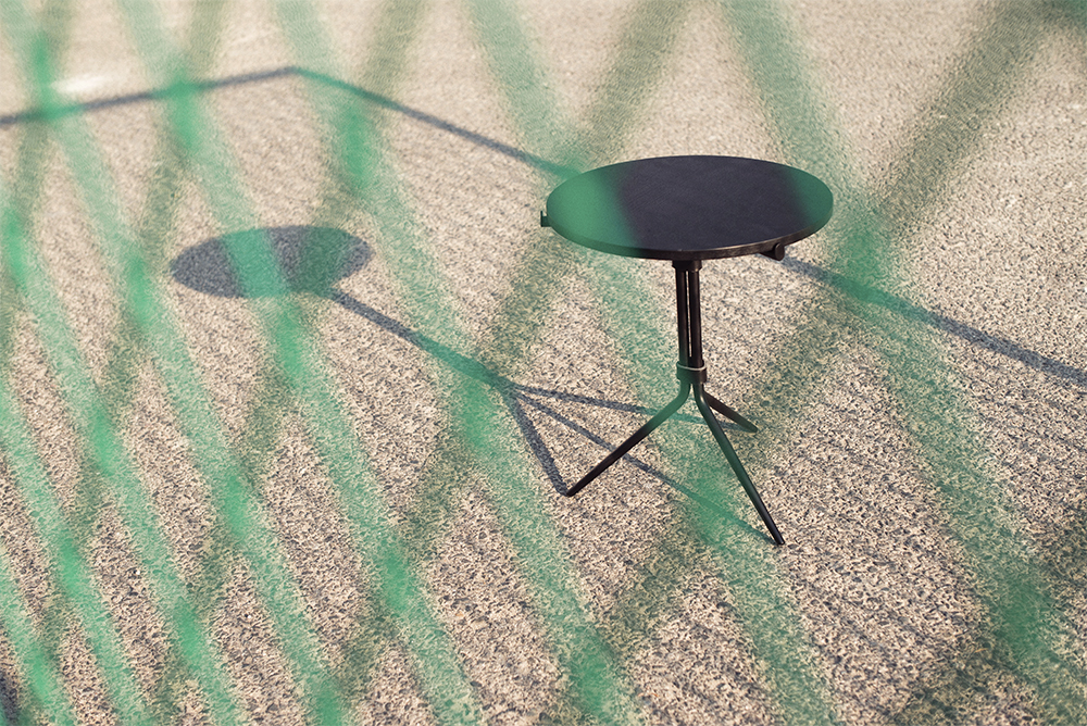 华体会(中国) - 桌几|咖啡桌|办公家具|设计师家具|Tripod 咖啡桌