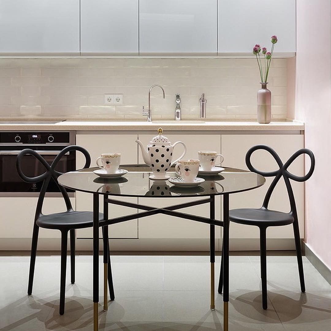 华体会(中国) - 坐具|餐椅|办公家具|设计师家具|缎带餐椅