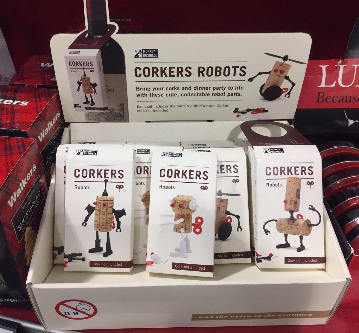 华体会(中国) - 附件|饰品|办公家具|设计师家具|Corkers机器人玩偶
