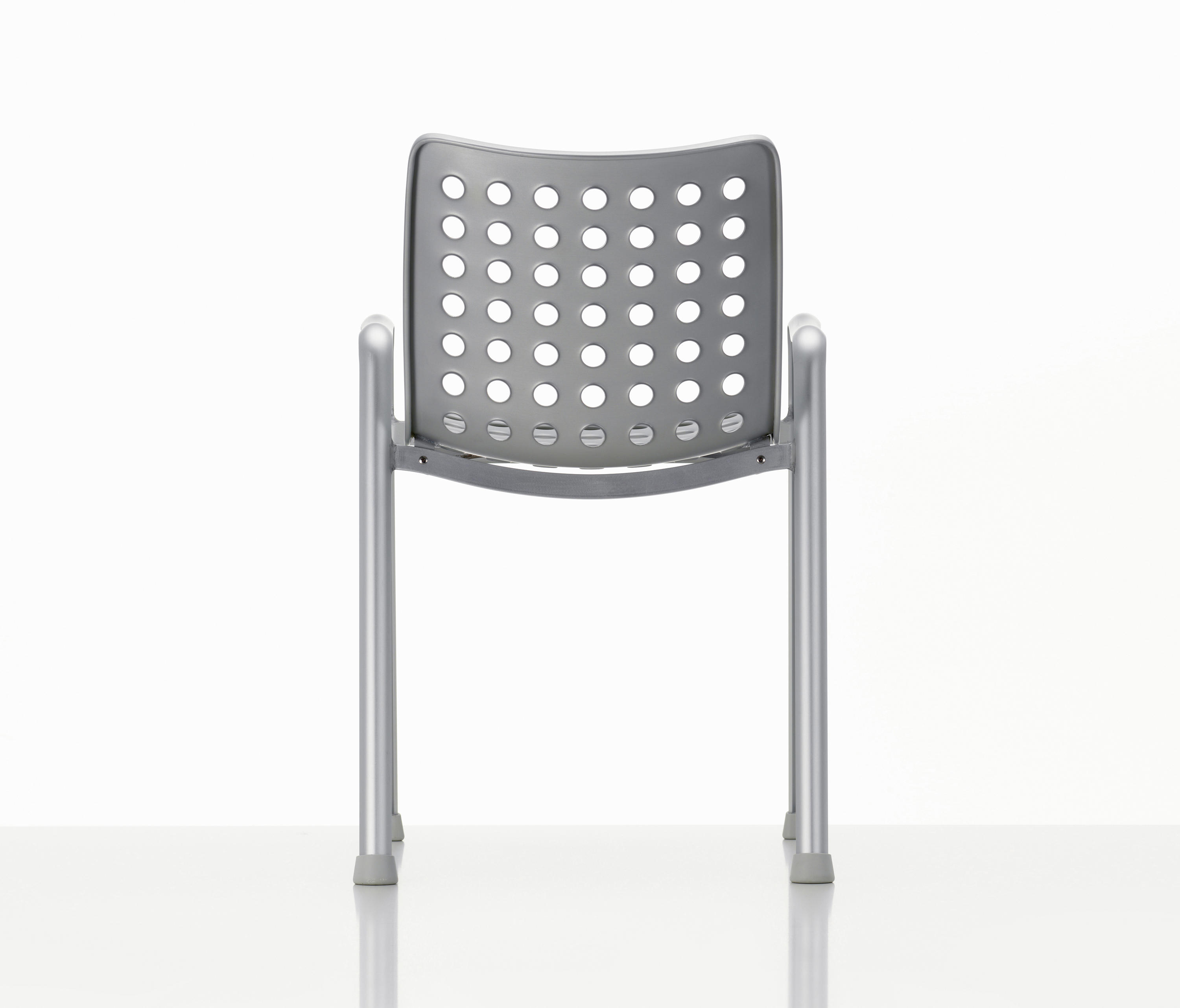华体会(中国) - 坐具|餐椅|办公家具|设计师家具|兰迪户外餐椅