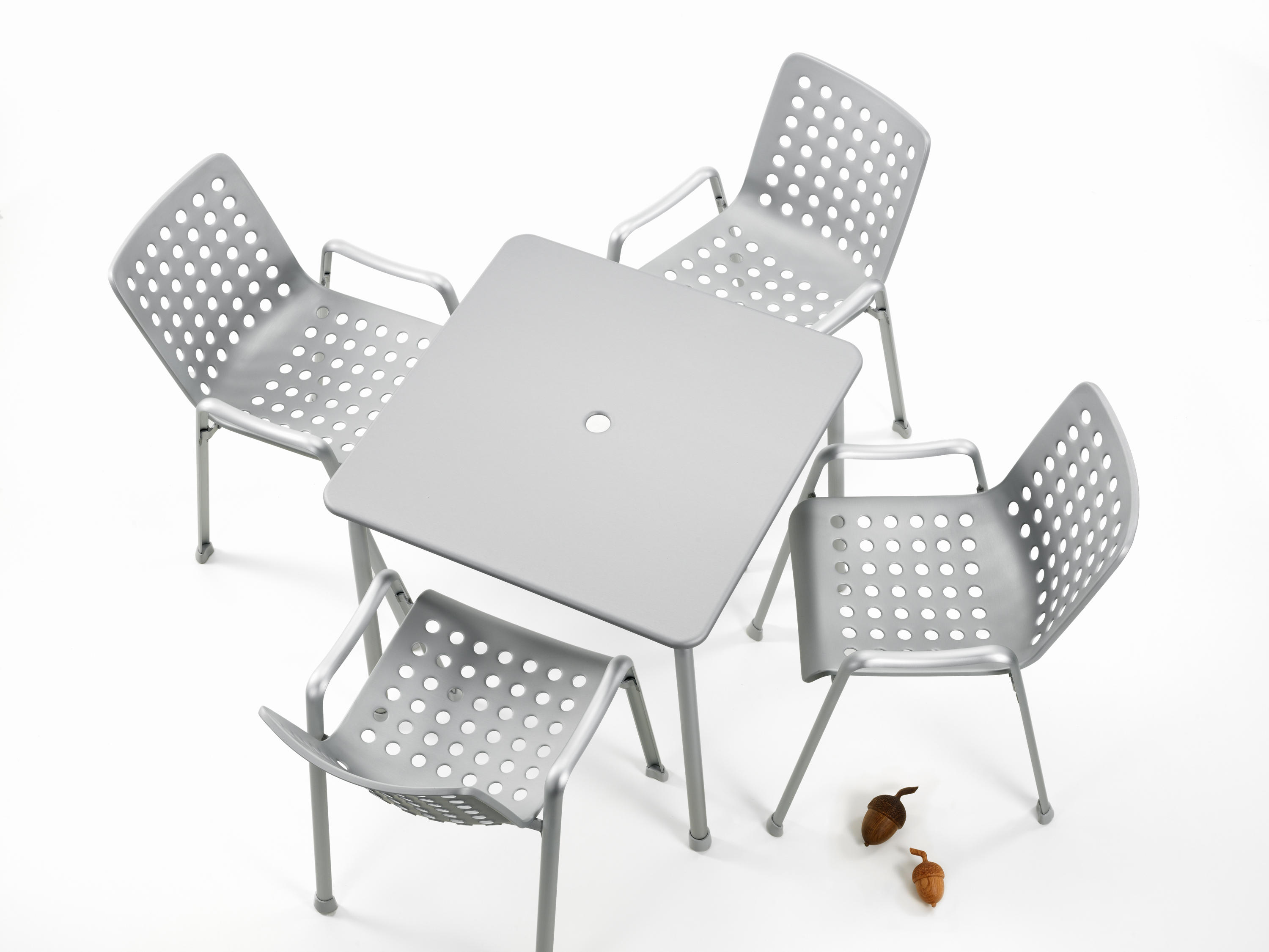 华体会(中国) - 坐具|餐椅|办公家具|设计师家具|兰迪户外餐椅