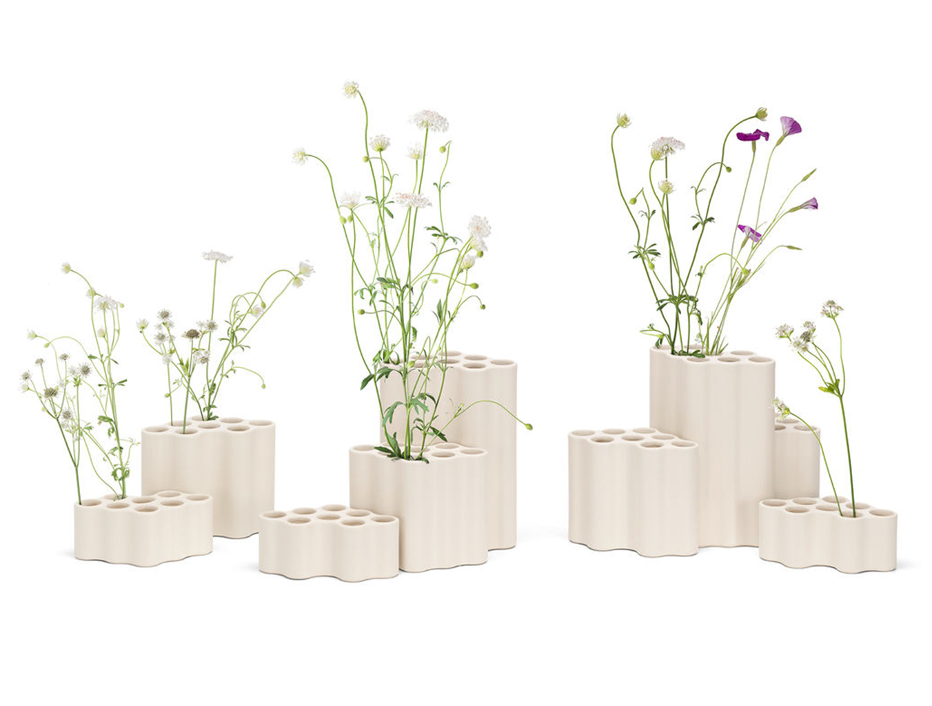 华体会(中国) - 附件|花器|办公家具|设计师家具|云朵花瓶