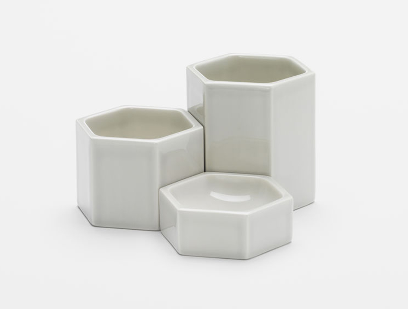 华体会(中国) - 附件|花器|办公家具|设计师家具|六角形容器
