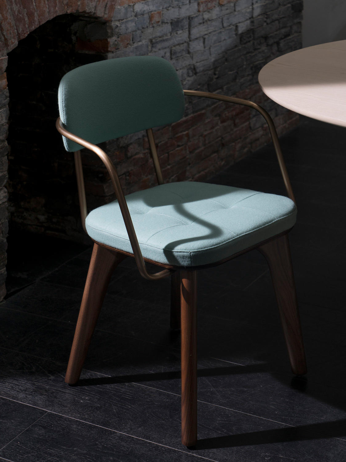 华体会(中国) - 坐具|餐椅|办公家具|设计师家具|Utility 餐椅
