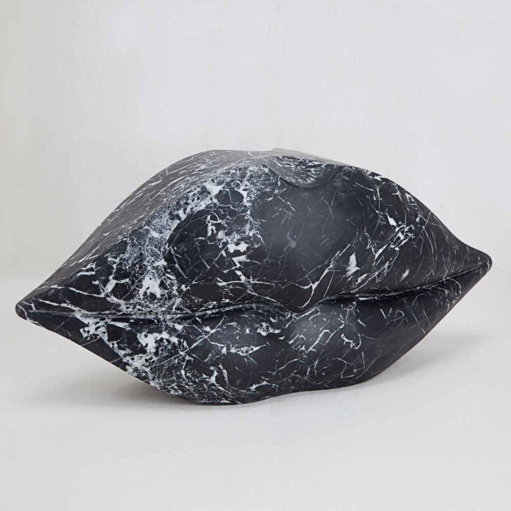 华体会(中国) - 附件|饰品|办公家具|设计师家具|经典之吻