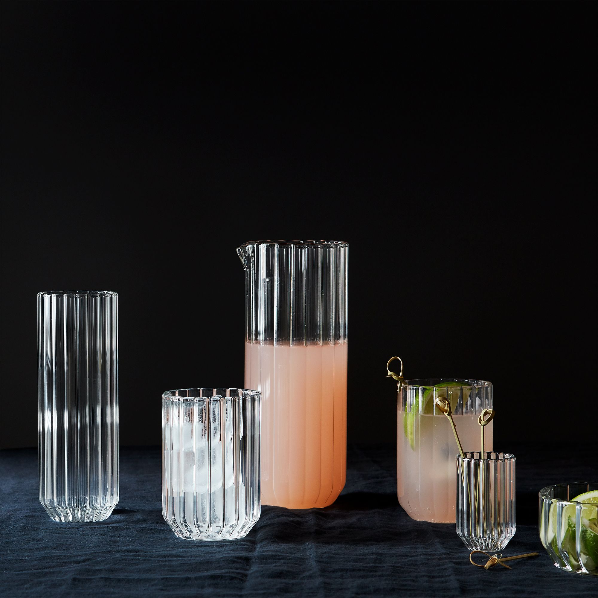 华体会(中国) - 附件|饰品|办公家具|设计师家具|迪尔伯恩玻璃杯