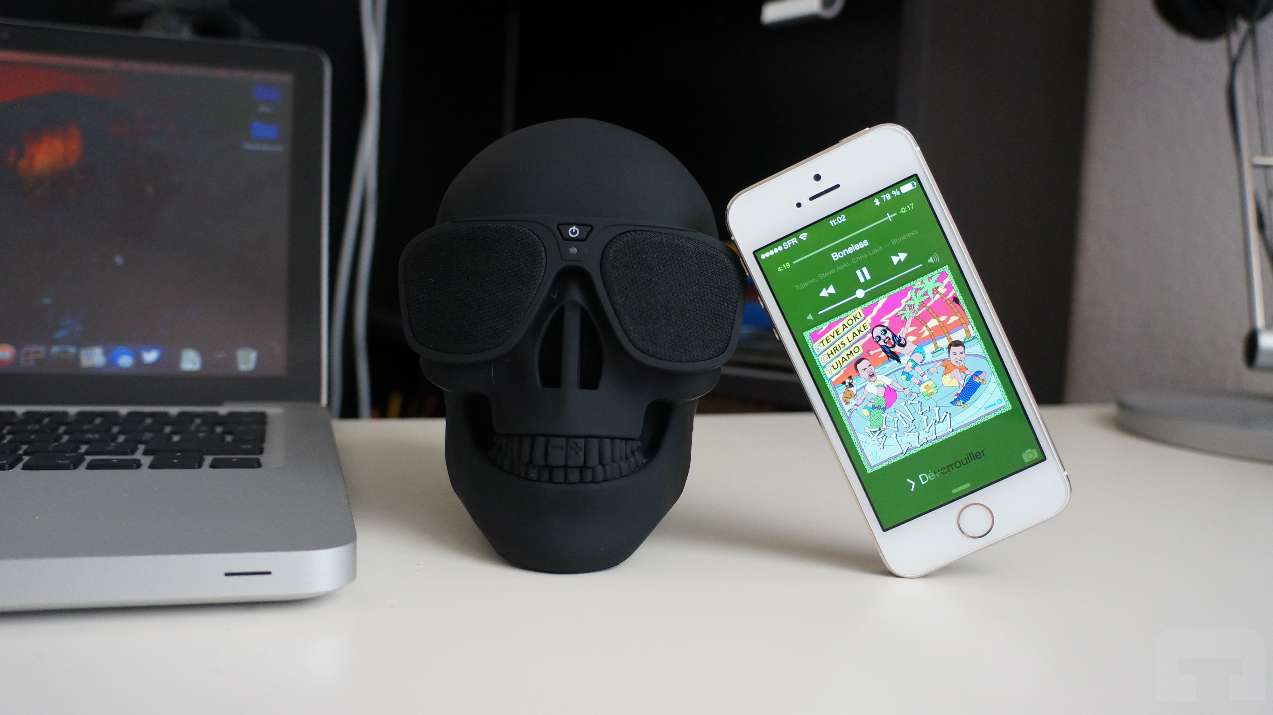 华体会(中国) - 附件|饰品|办公家具|设计师家具|AeroSkull XS +音箱