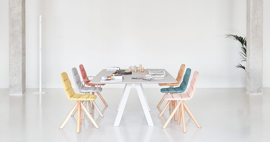 华体会(中国) - 桌几|餐桌|办公家具|设计师家具|TRESTLE 桌子