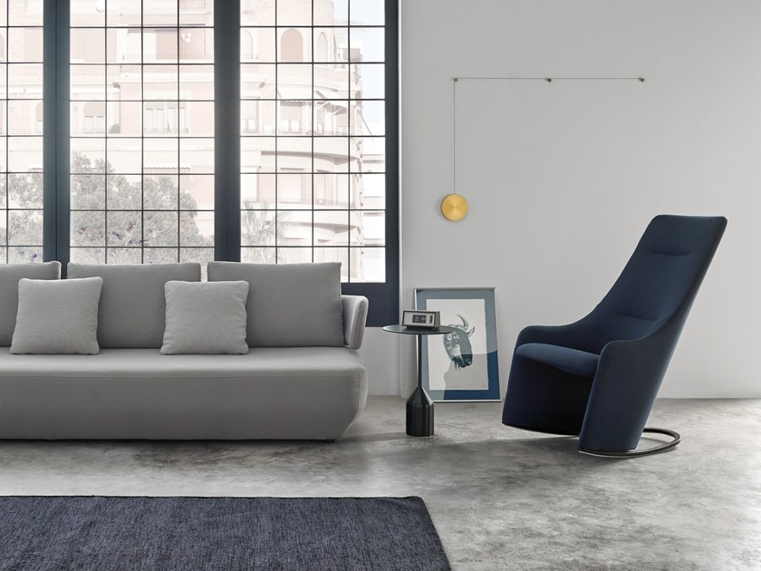 华体会(中国) - 坐具|餐椅|办公家具|设计师家具|NAGI 沙发椅