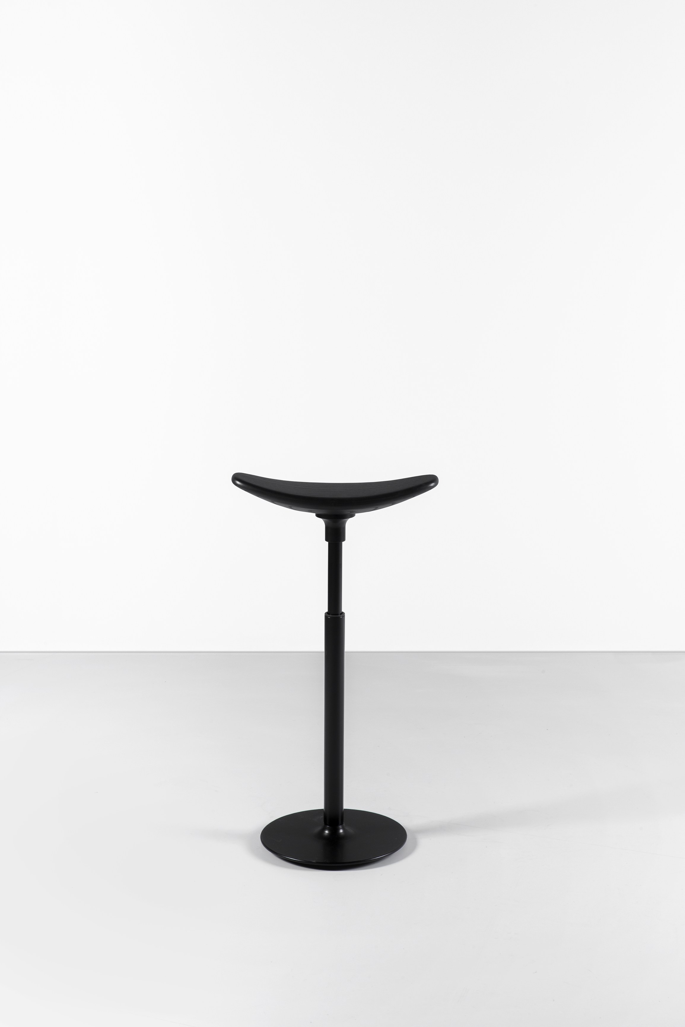 华体会(中国) - 坐具|吧椅/凳子|办公家具|设计师家具|RYO 凳/吧椅