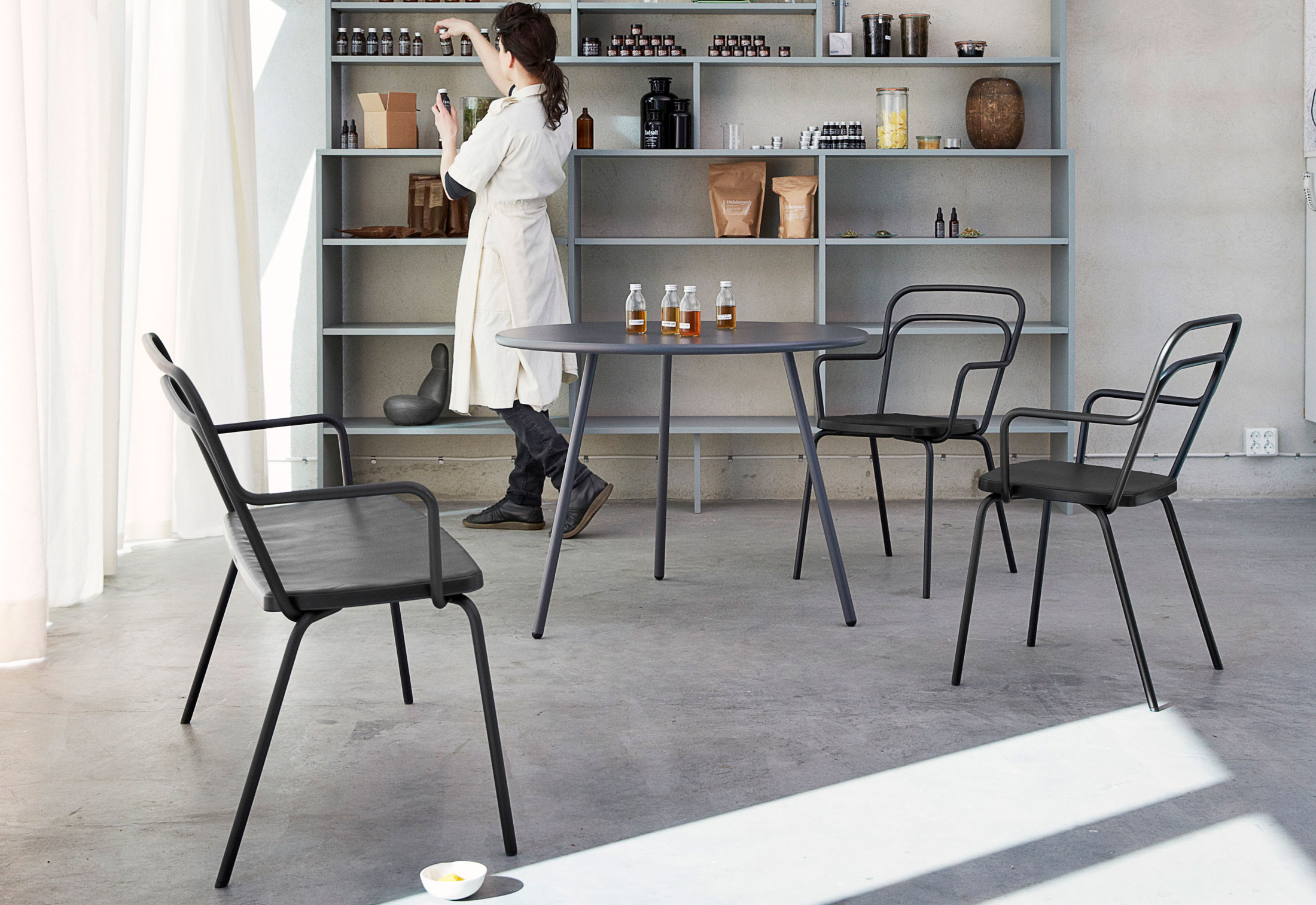 华体会(中国) - 坐具|餐椅|办公家具|设计师家具|KAFFE 餐椅/洽谈椅