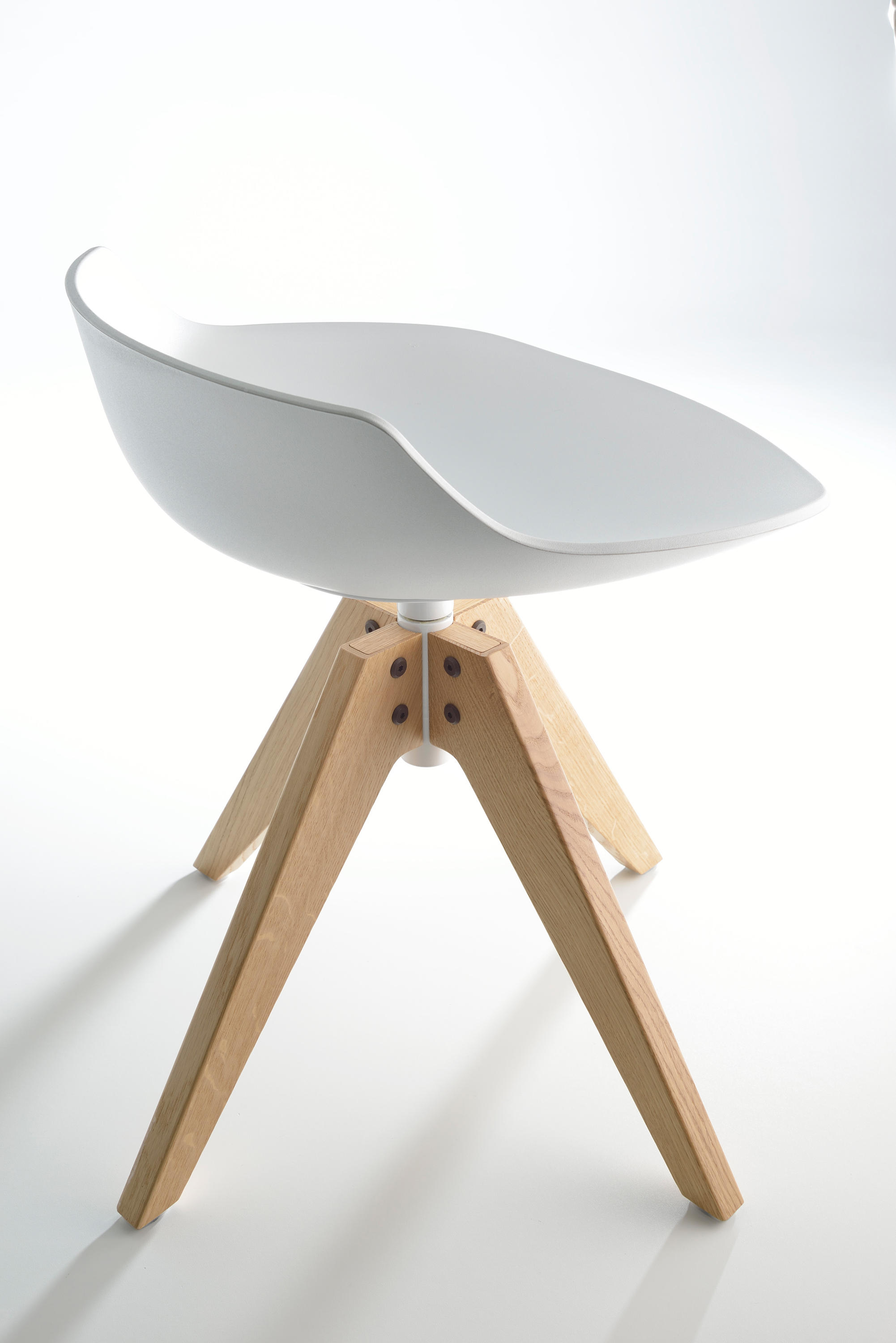 华体会(中国) - 坐具|吧椅/凳子|办公家具|设计师家具|FLOW STOOL  矮凳