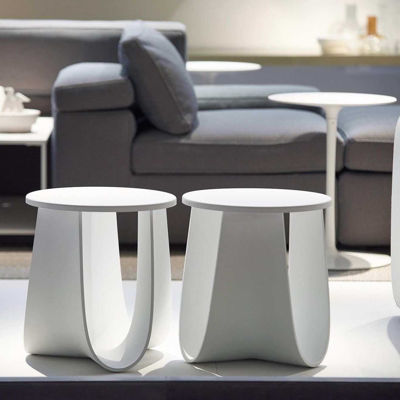 华体会(中国) - 桌几|茶几/边几|办公家具|设计师家具|Polyurethane stool  茶几/角几