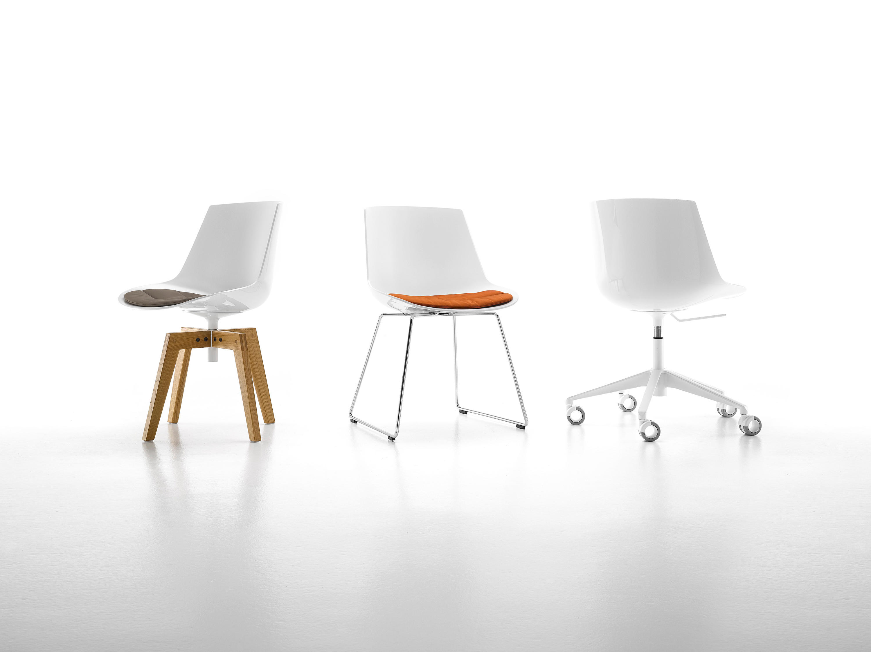 华体会(中国) - 坐具|餐椅|办公家具|设计师家具|FLOW CHAIR 洽谈椅/餐椅