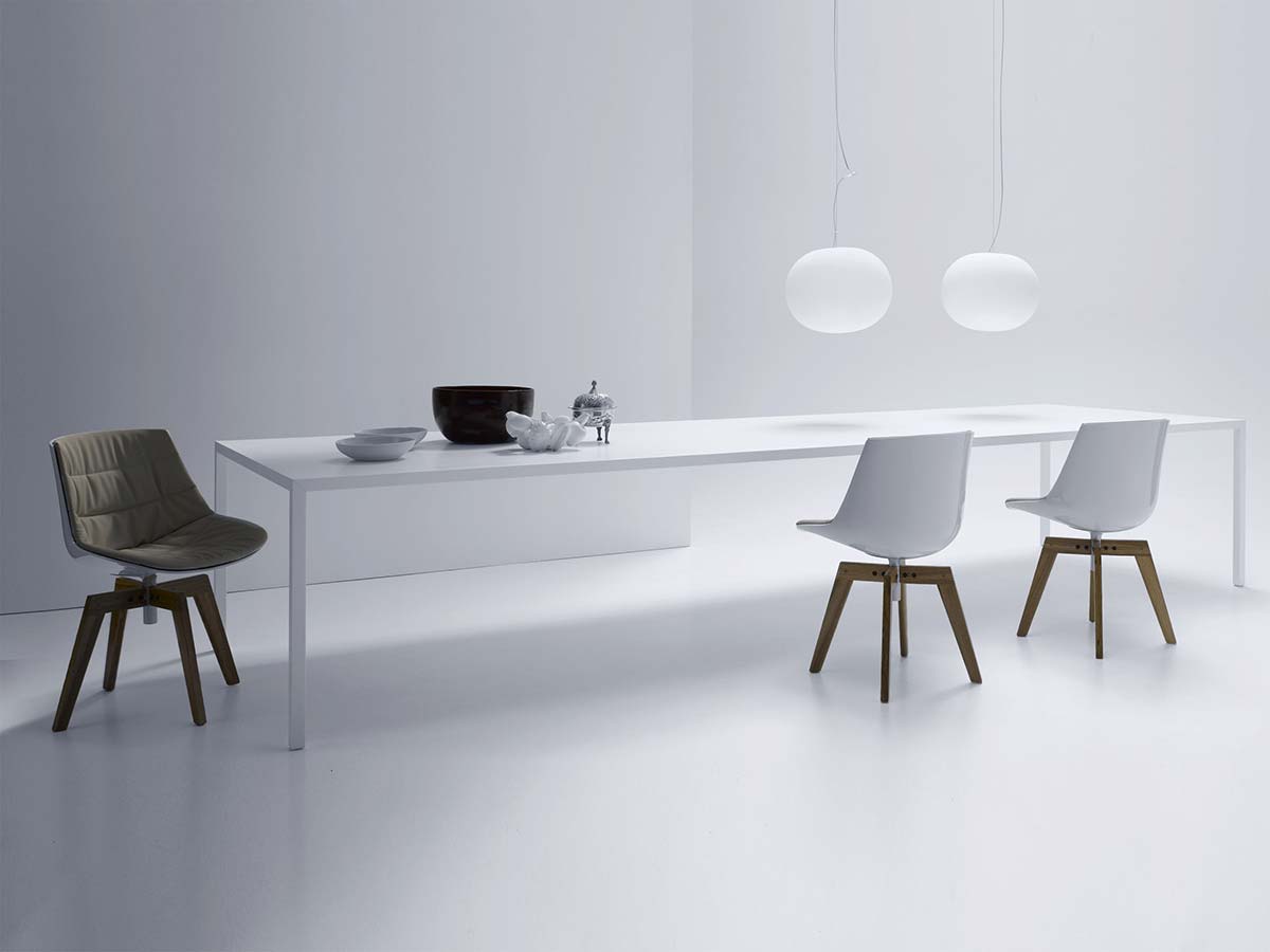 华体会(中国) - 坐具|餐椅|办公家具|设计师家具|FLOW SLIM 洽谈椅/餐椅