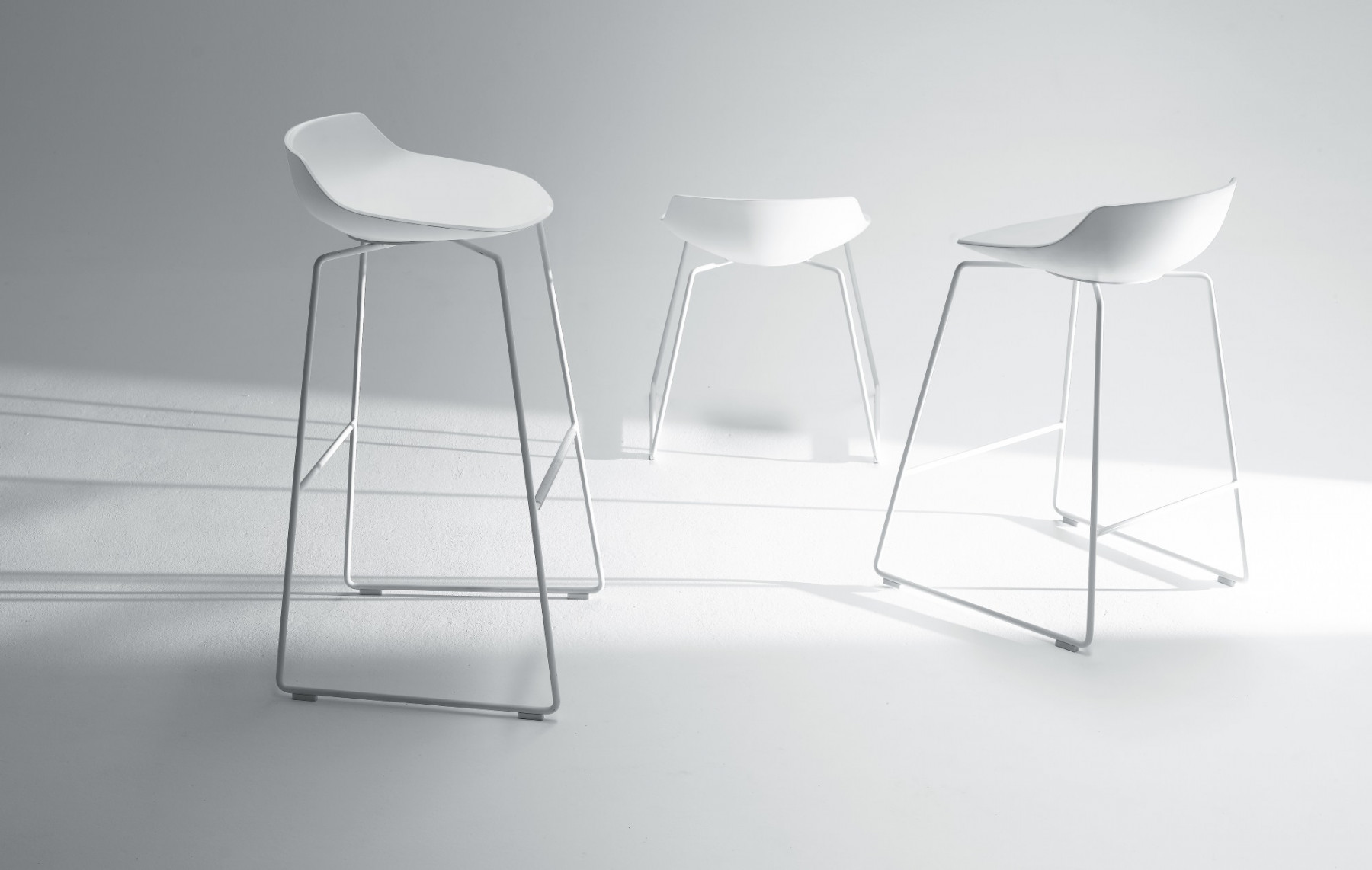 华体会(中国) - 坐具|吧椅/凳子|办公家具|设计师家具|FLOW STOOL 吧椅