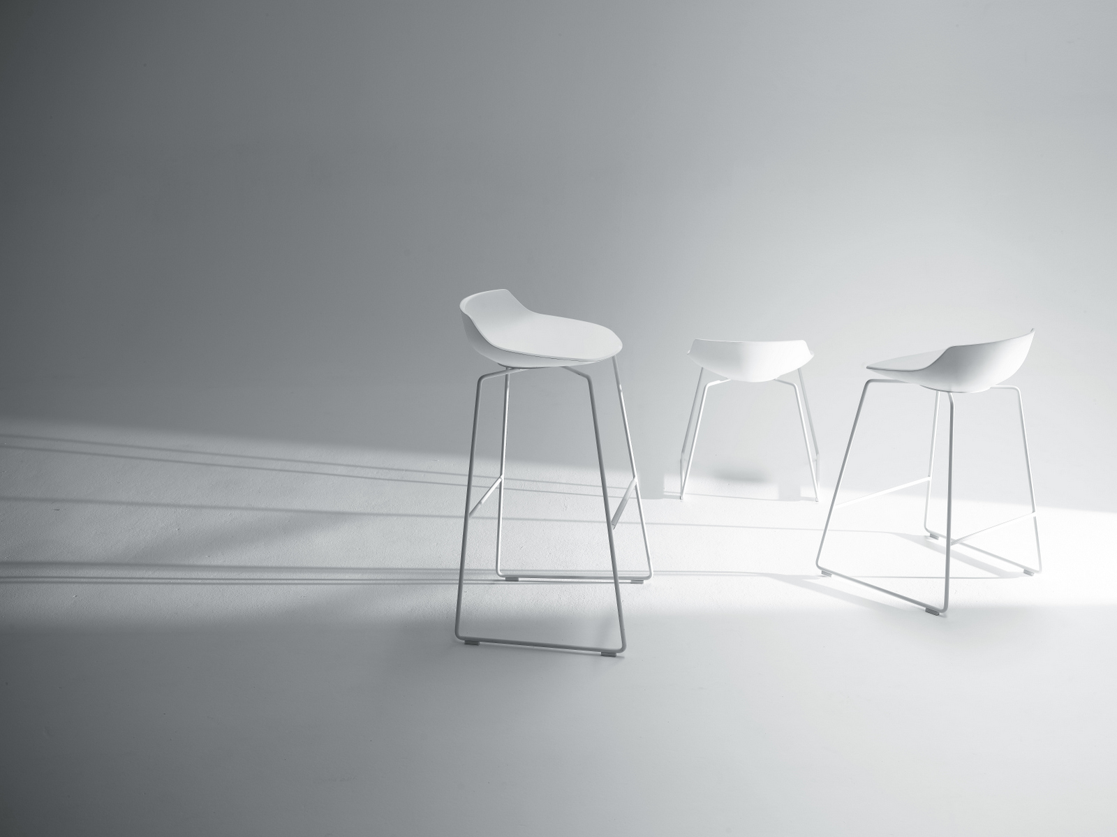 华体会(中国) - 坐具|吧椅/凳子|办公家具|设计师家具|FLOW STOOL 吧椅