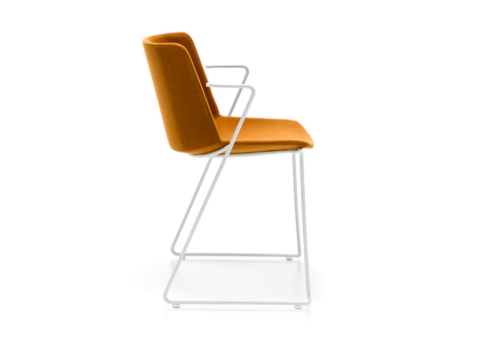 华体会(中国) - 坐具|餐椅|办公家具|设计师家具|AIKU SOFT  洽谈椅/餐椅