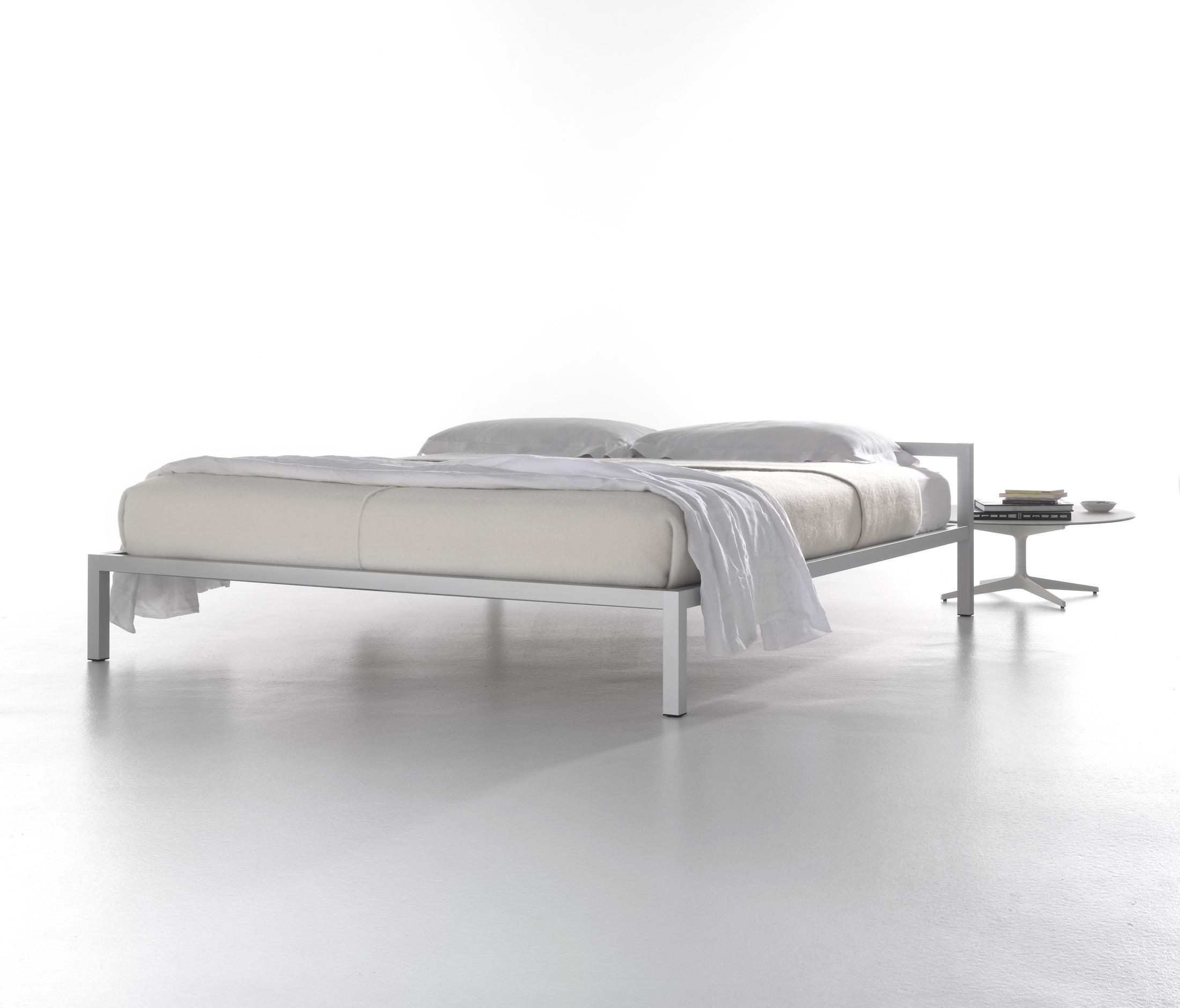华体会(中国) - 卧室|床|办公家具|设计师家具|ALUMINIUM BED 床