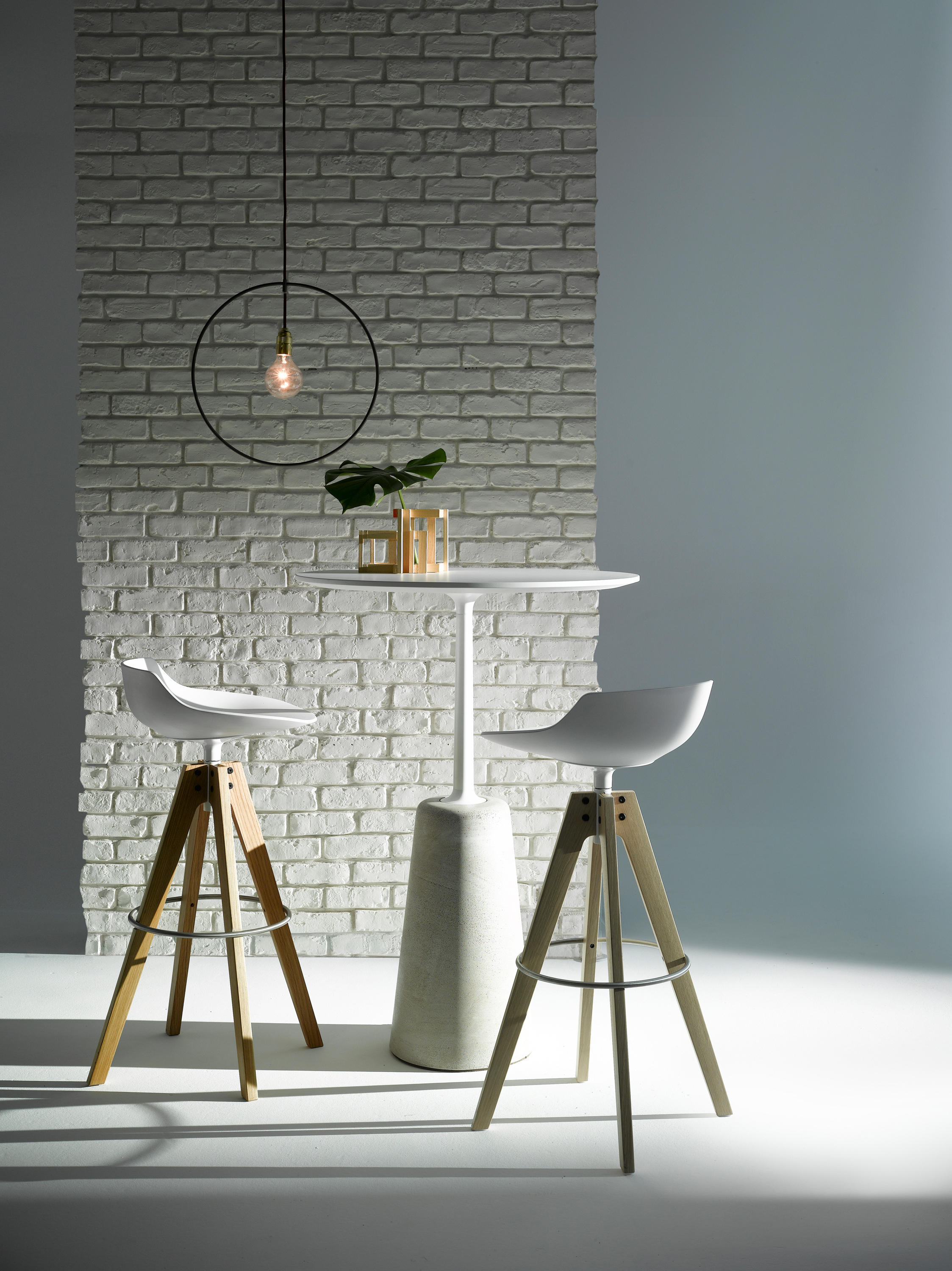 华体会(中国) - 桌几|餐桌|办公家具|设计师家具|ROCK TABLE 餐桌/咖啡桌