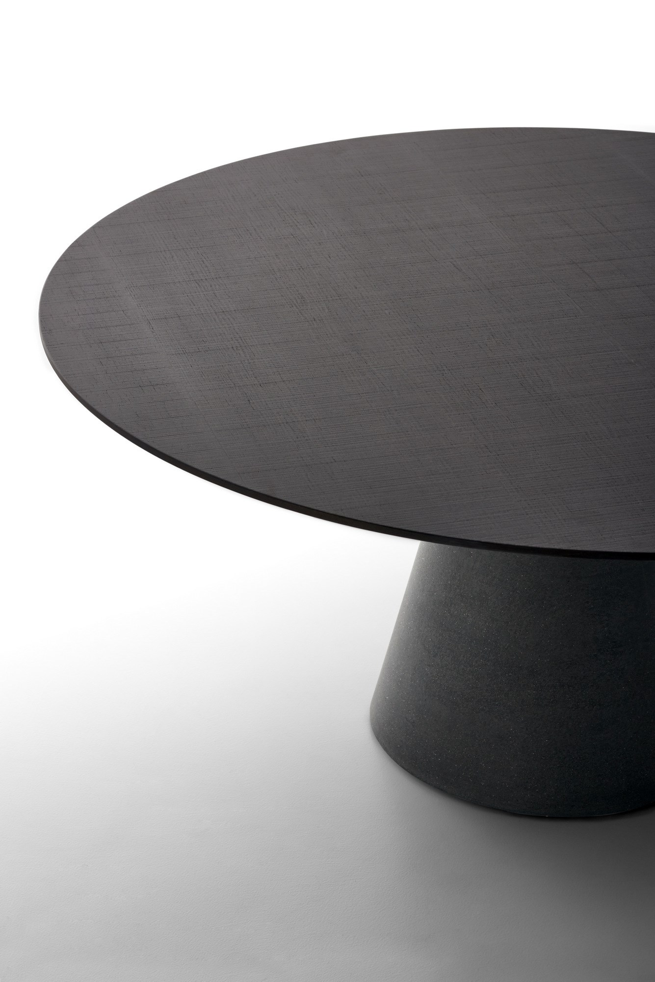 华体会(中国) - 桌几|餐桌|办公家具|设计师家具|ROCK TABLE 餐桌/咖啡桌