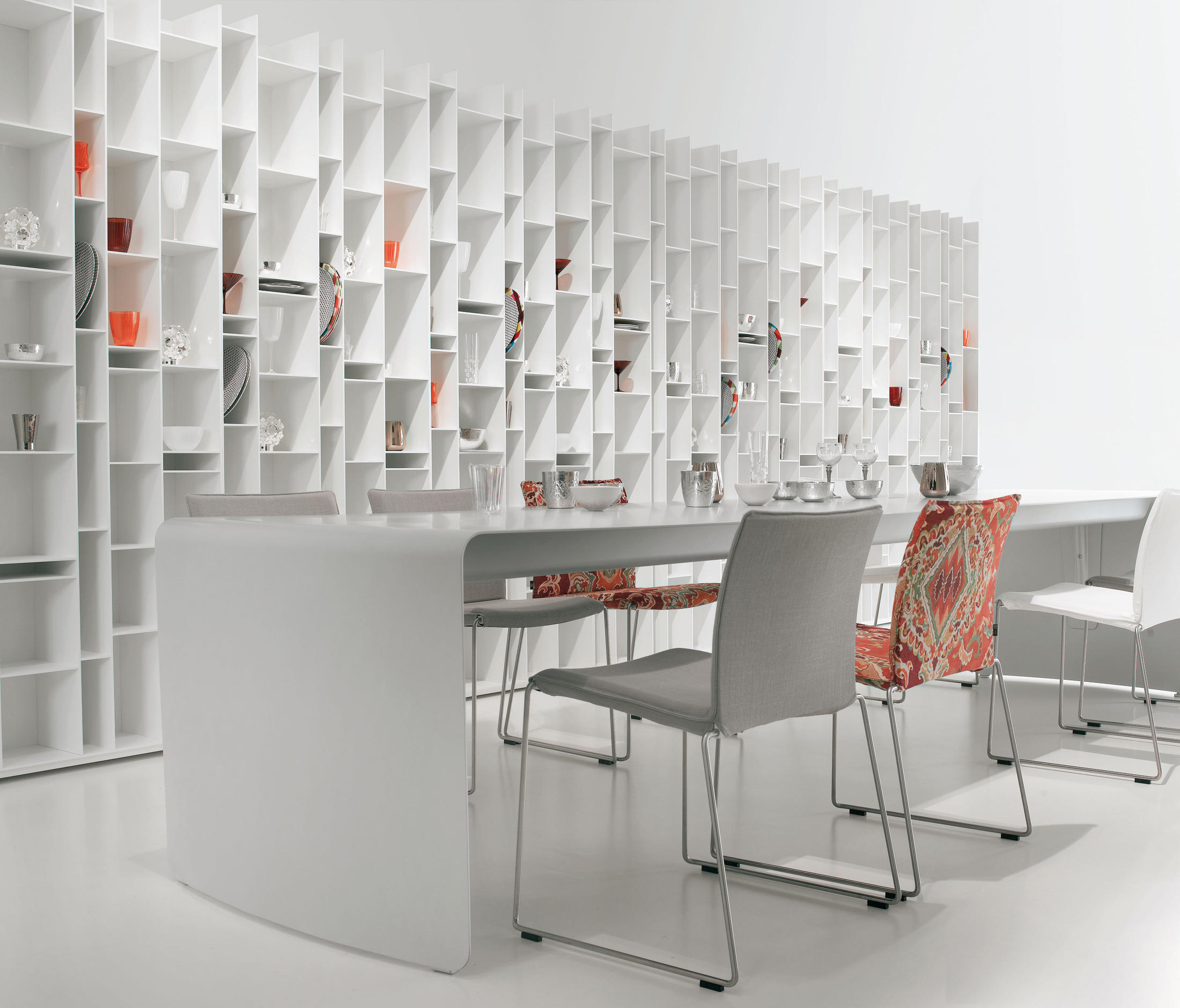 华体会(中国) - 桌几|餐桌|办公家具|设计师家具|LA GRANDE TABLE 洽谈台/餐台