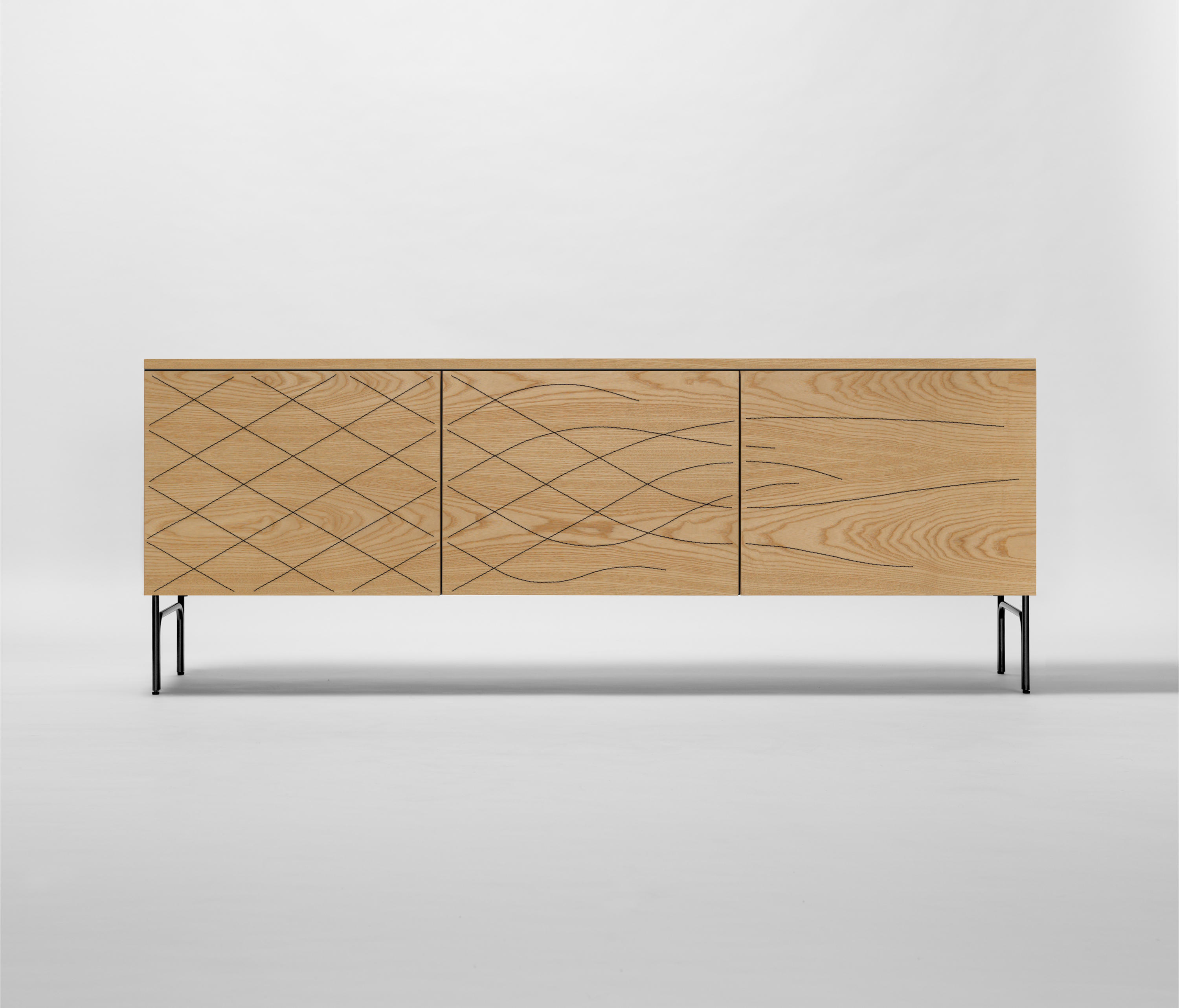 华体会(中国) - 储物|装饰架|办公家具|设计师家具|Couture 餐边柜/装饰柜