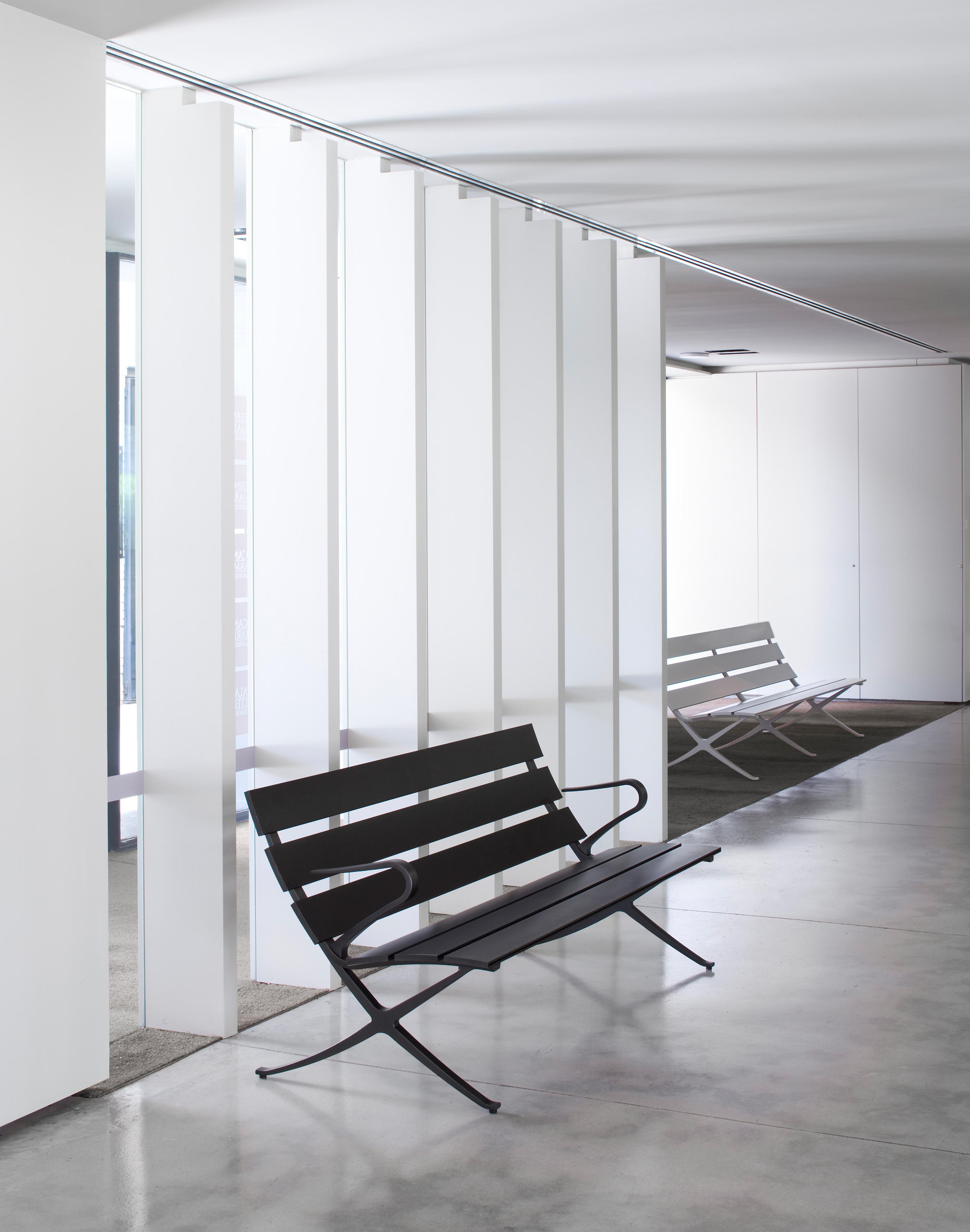 华体会(中国) - 坐具|户外椅|办公家具|设计师家具|BENCH  等候椅/排椅