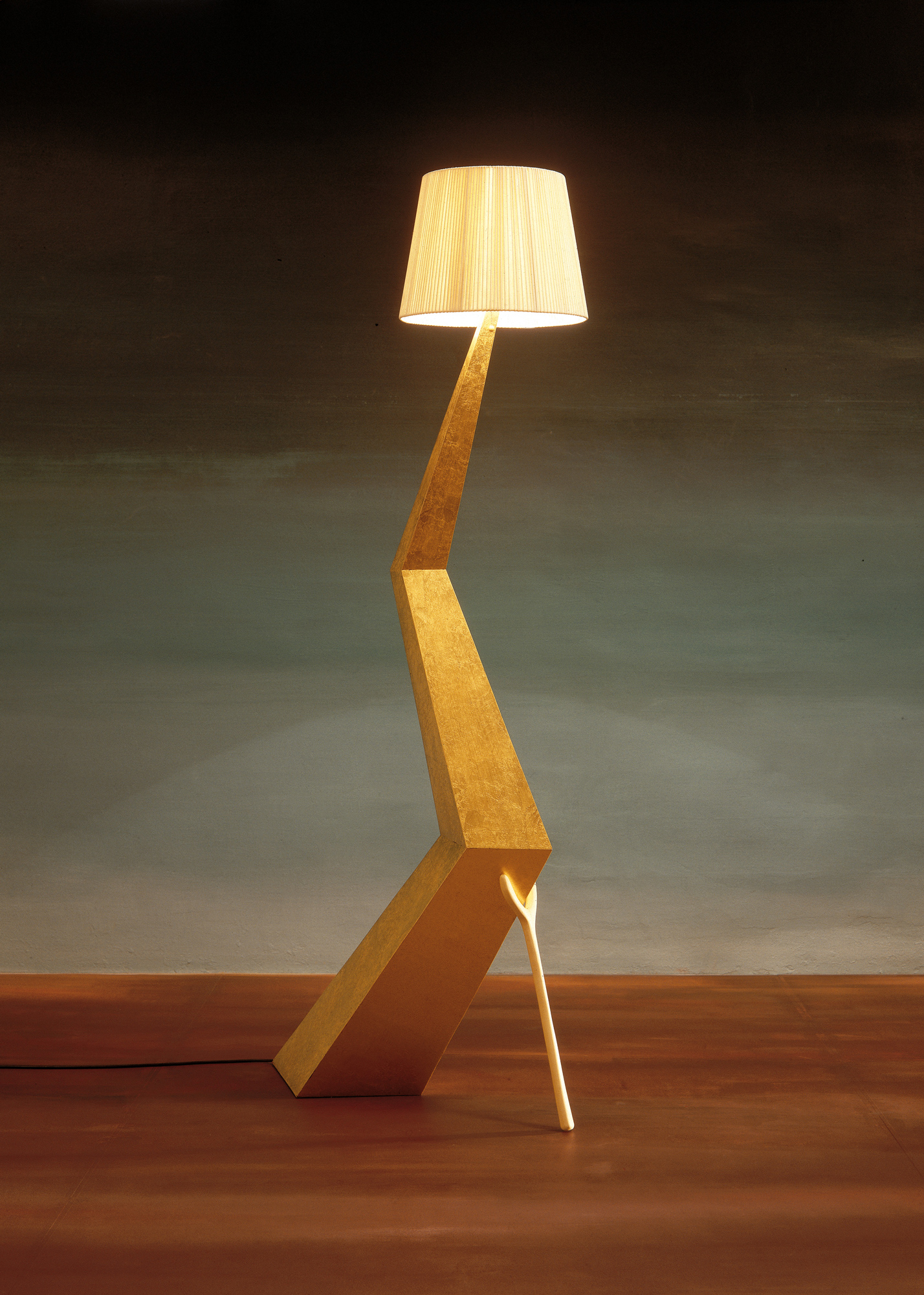 [华体会(中国) - 灯饰|落地灯|办公家具|设计师家具|Bracelli lamp 落地灯]