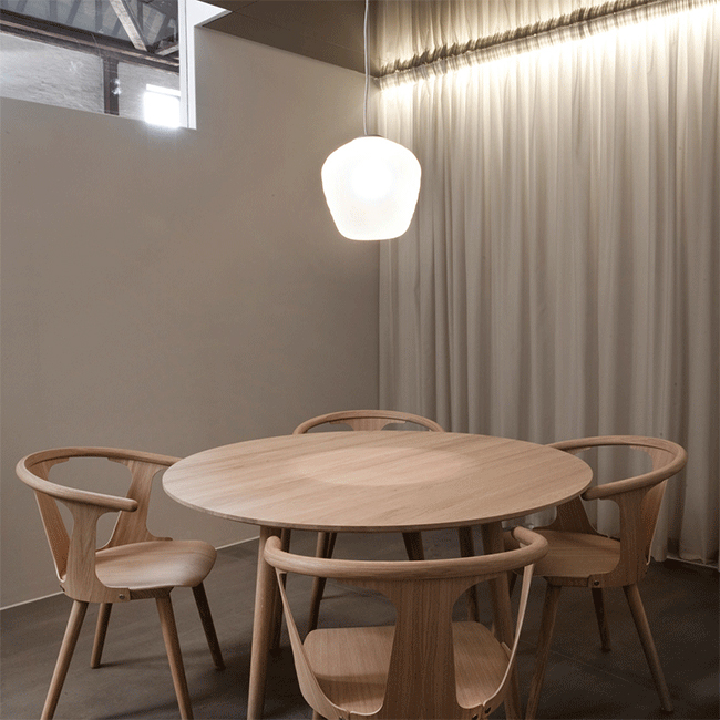 华体会(中国) - 坐具|餐椅|办公家具|设计师家具|Between SK2 餐椅