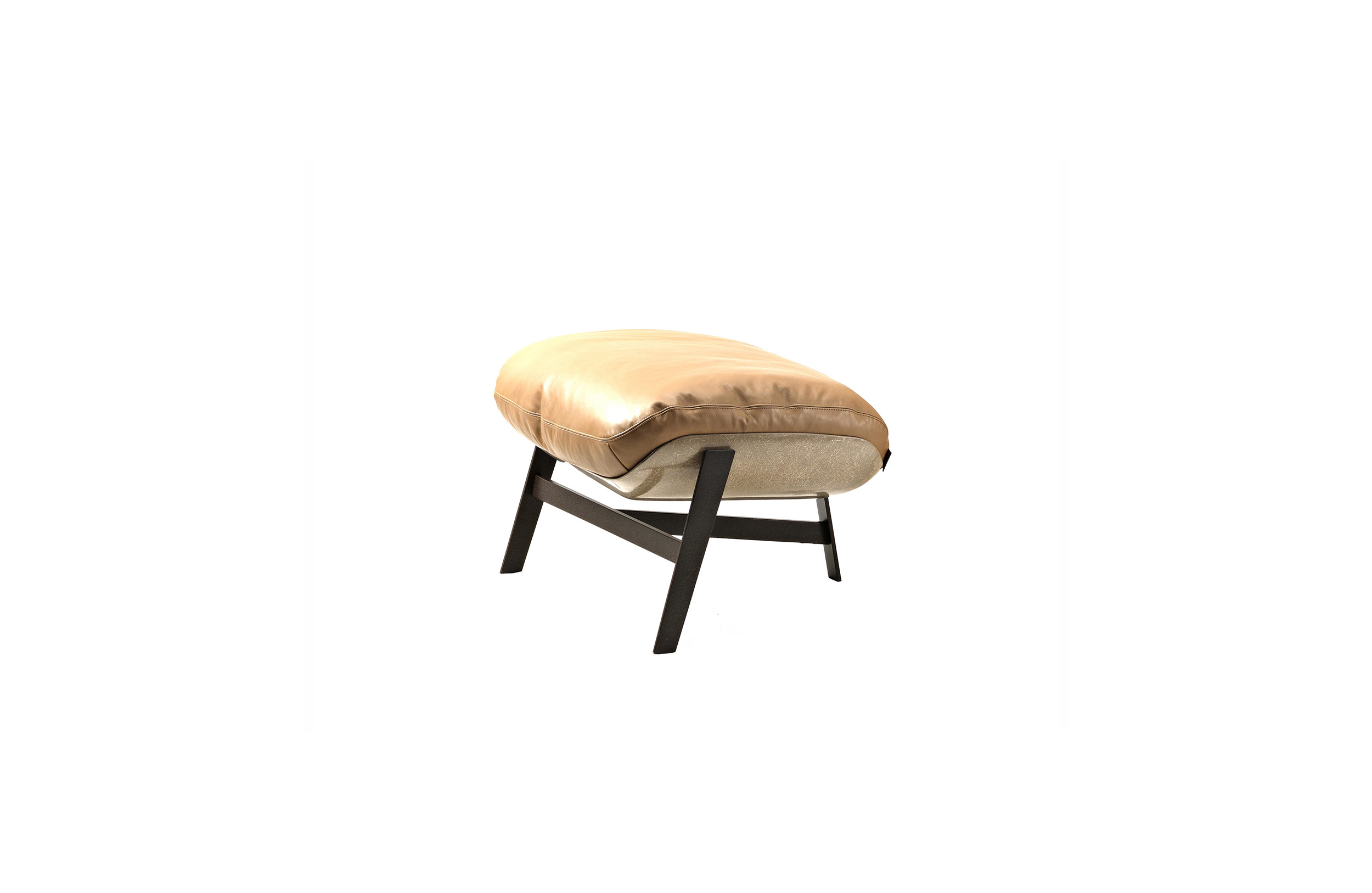 华体会(中国) - 坐具|休闲椅|办公家具|设计师家具|木星扶手椅