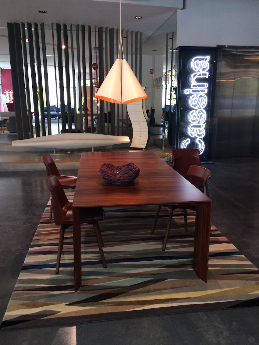 华体会(中国) - 桌几|餐桌|办公家具|设计师家具|370 EL DOM
