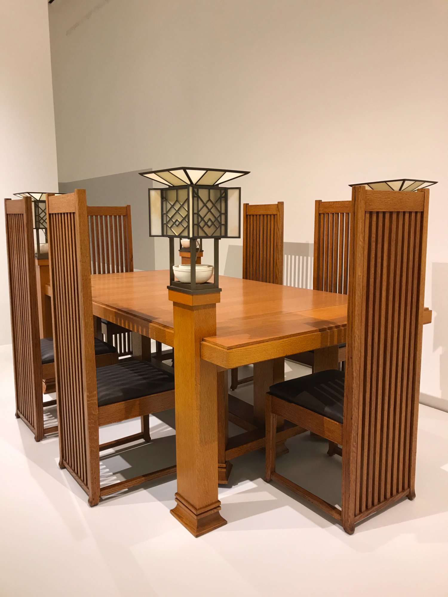 华体会(中国) - 坐具|餐椅|办公家具|设计师家具|601罗比椅