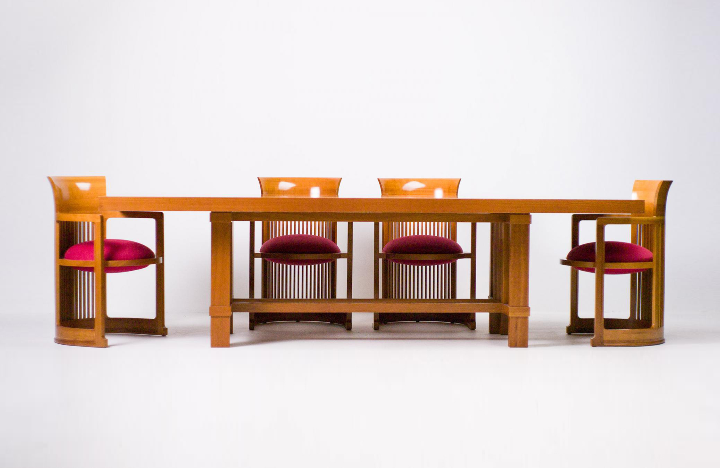 华体会(中国) - 坐具|餐椅|办公家具|设计师家具|606筒塔利辛