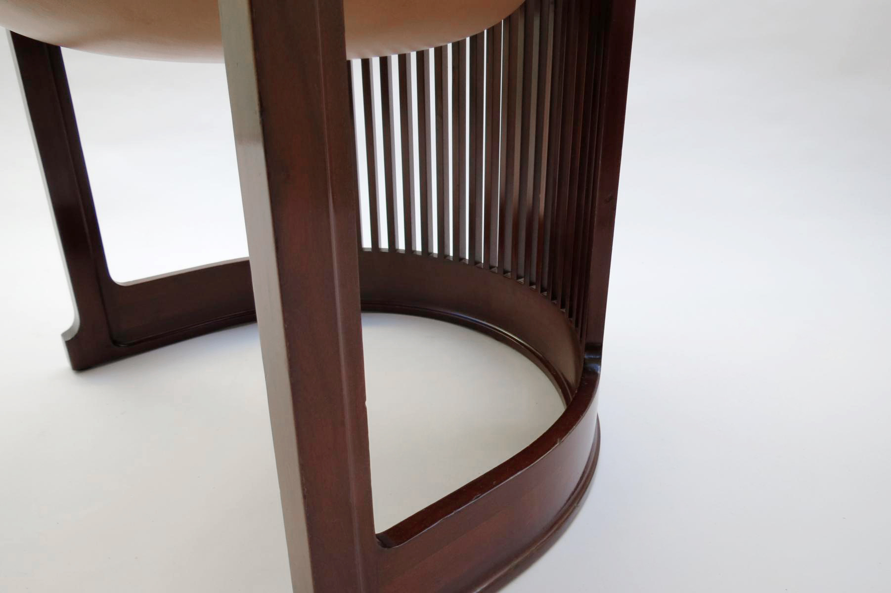 华体会(中国) - 坐具|餐椅|办公家具|设计师家具|606筒塔利辛