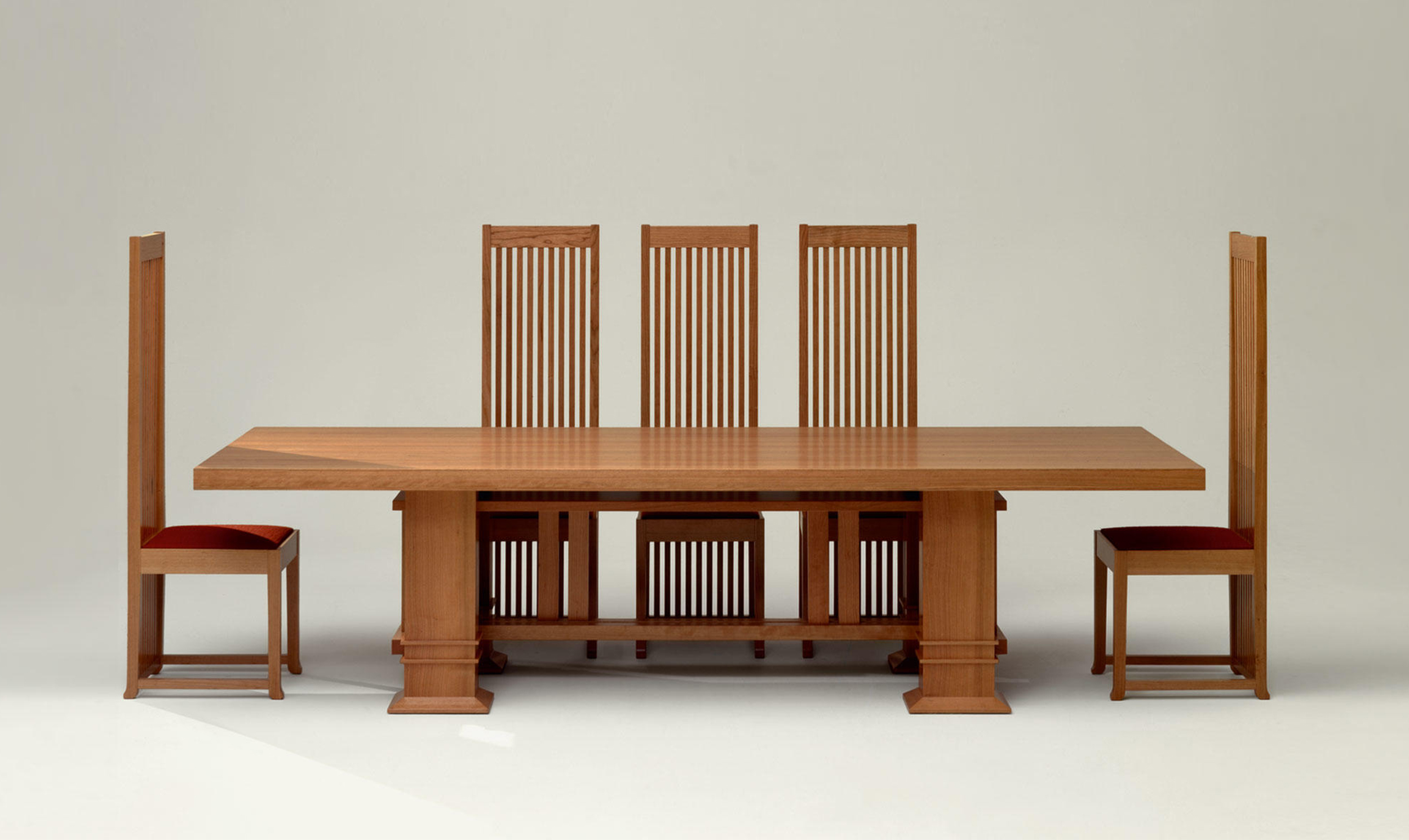 华体会(中国) - 桌几|餐桌|办公家具|设计师家具|608塔利辛桌